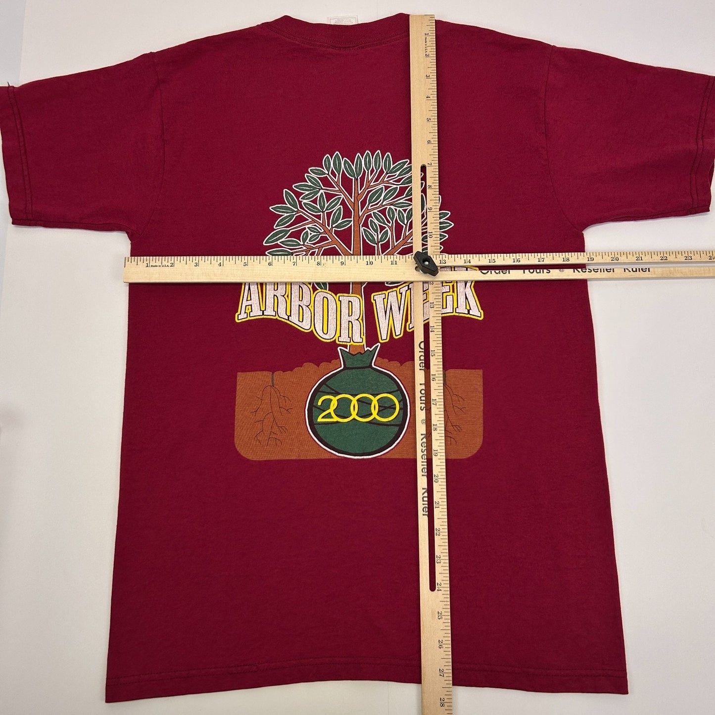 Vintage Y2Ks Arbor Week BP Amoco T Shirt 2000 Arbor Day Gas Trees Red S Small