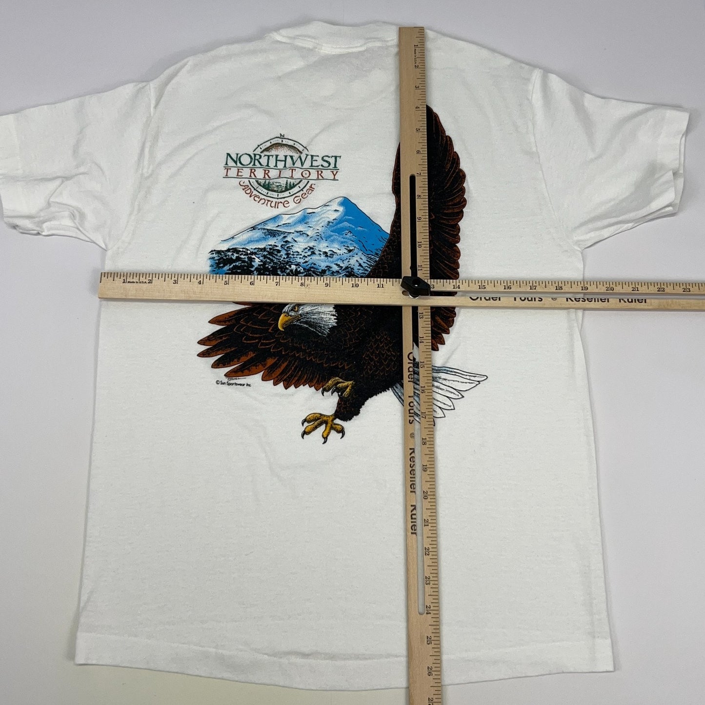 Vintage 90s Northwest Territory Adventure Gear T Shirt Bald Eagle White M Medium
