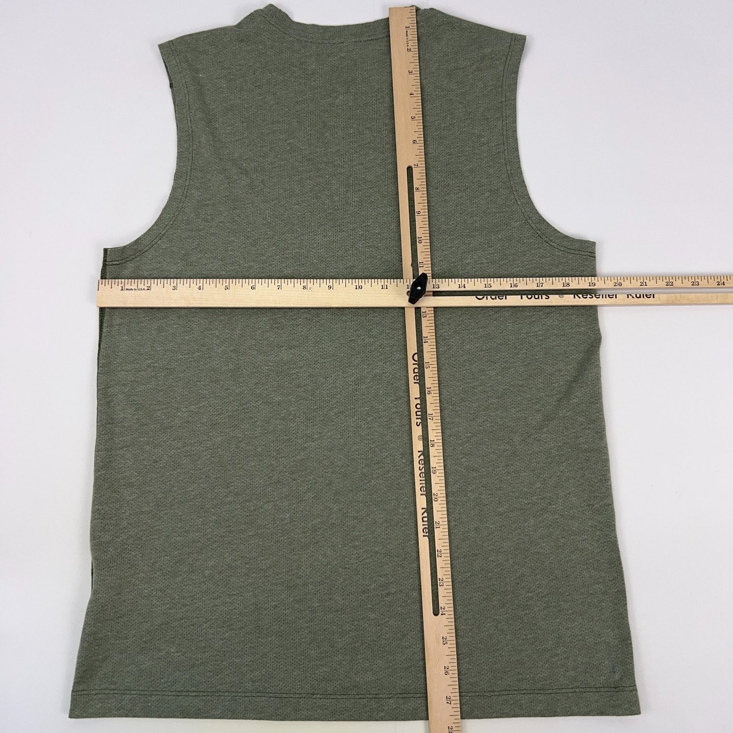 The North Face Day Three Tank Top M Medium Green Sleeveless T Shirt Flashdry Tee