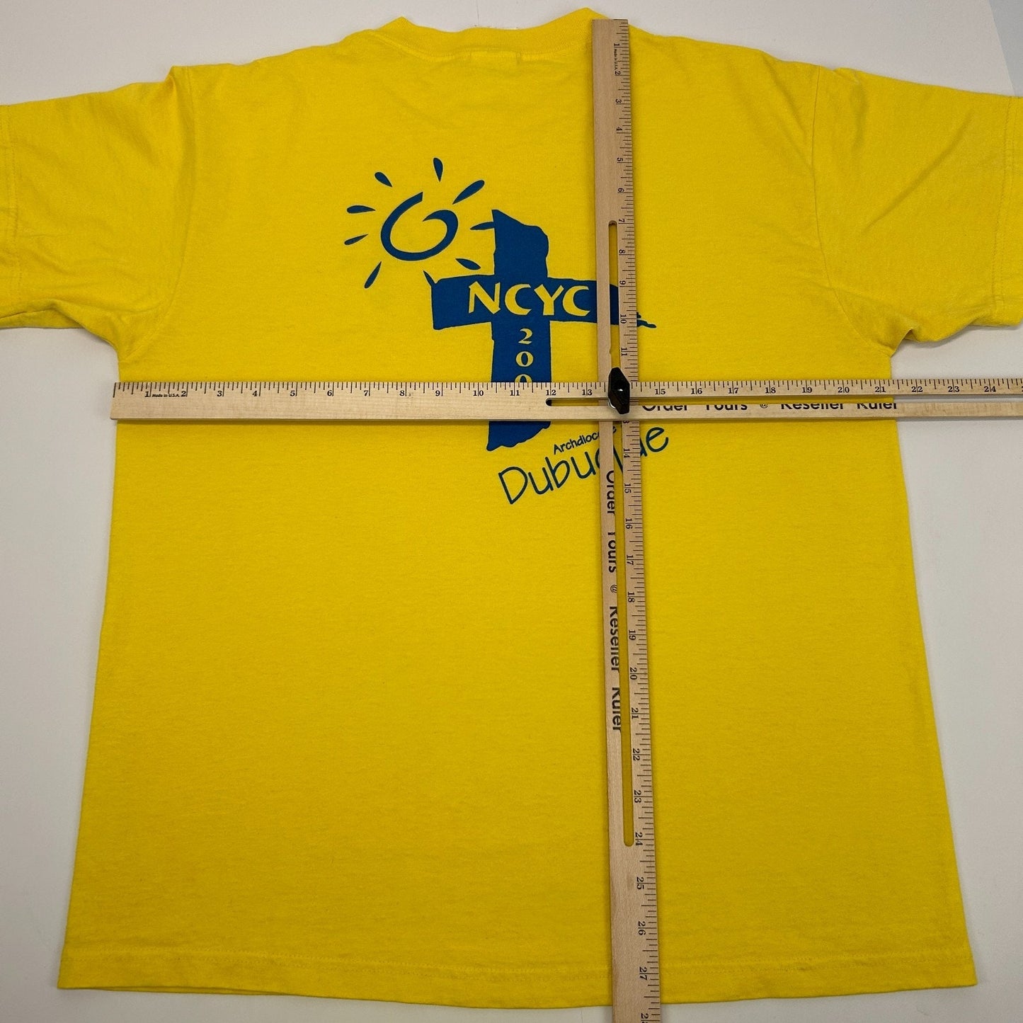 Vintage Y2Ks NYCY Archdiocese of Dubuque T Shirt Catholic Iowa Yellow L Large