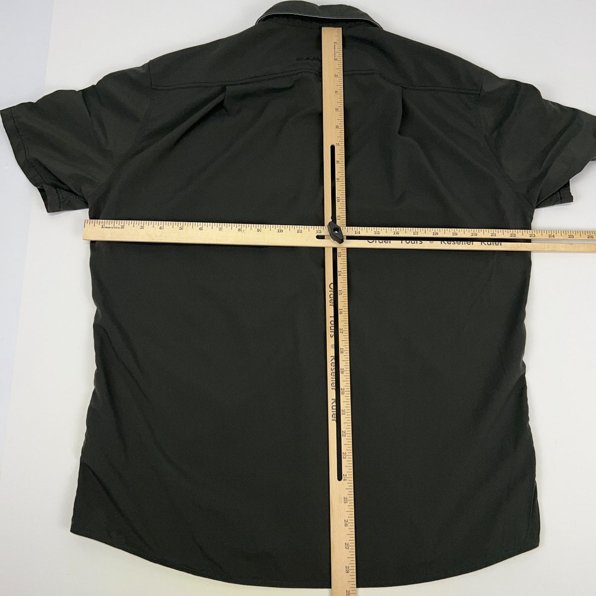 Mammut Tempest Button Front Shirt Mens L Large Green Short Sleeve Hiker Hiking