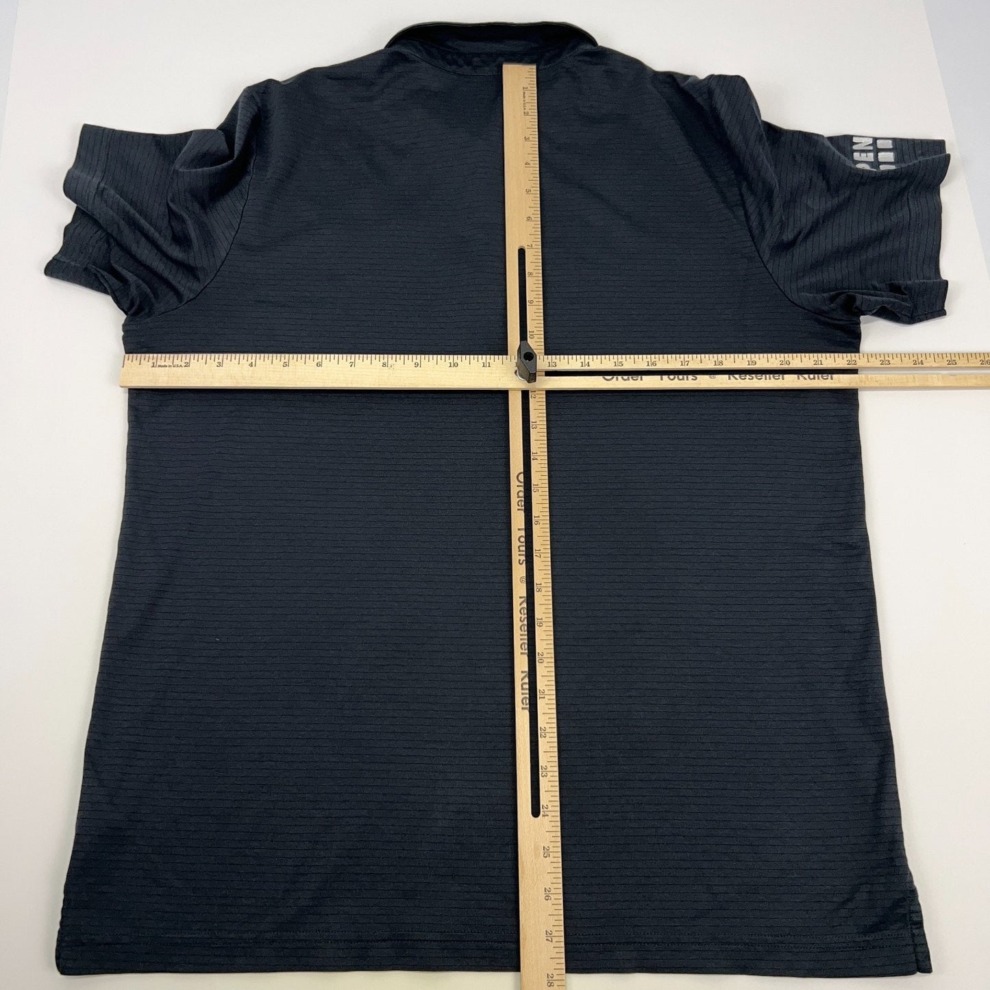 Travis Mathew Bayfront PENTA Polo Shirt Black Striped Short Sleeve Mens L Large