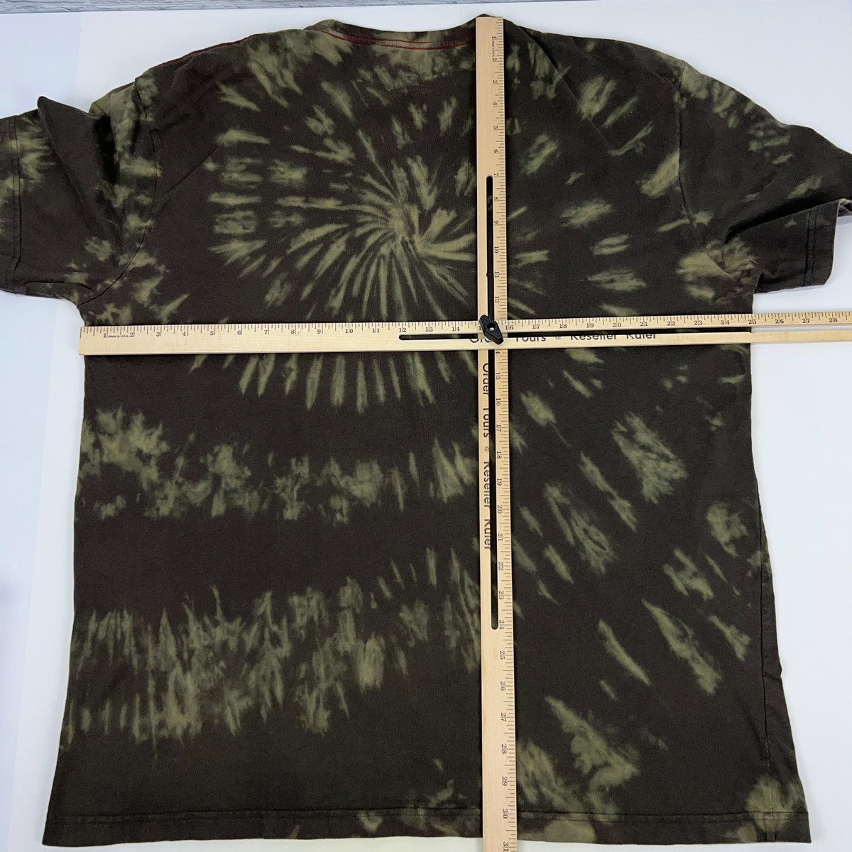 Hard Rock Cafe Honolulu Hawaii HI T Shirt XXL 2XL Guitar Applique Bleach Dye Tee