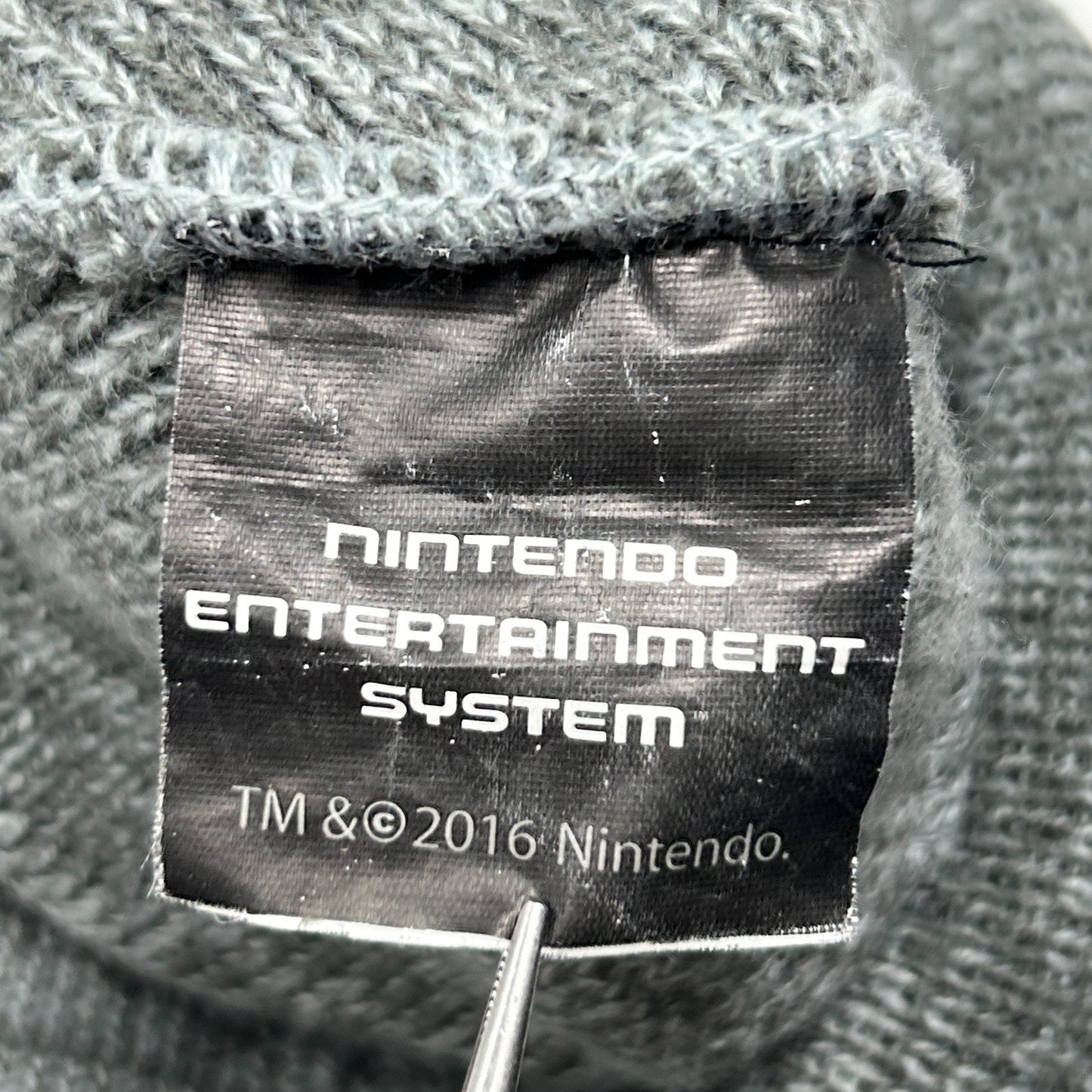 Nintendo NES Controller Beanie Winter Hat Toque Video Gamer Flip Cuffed Gray