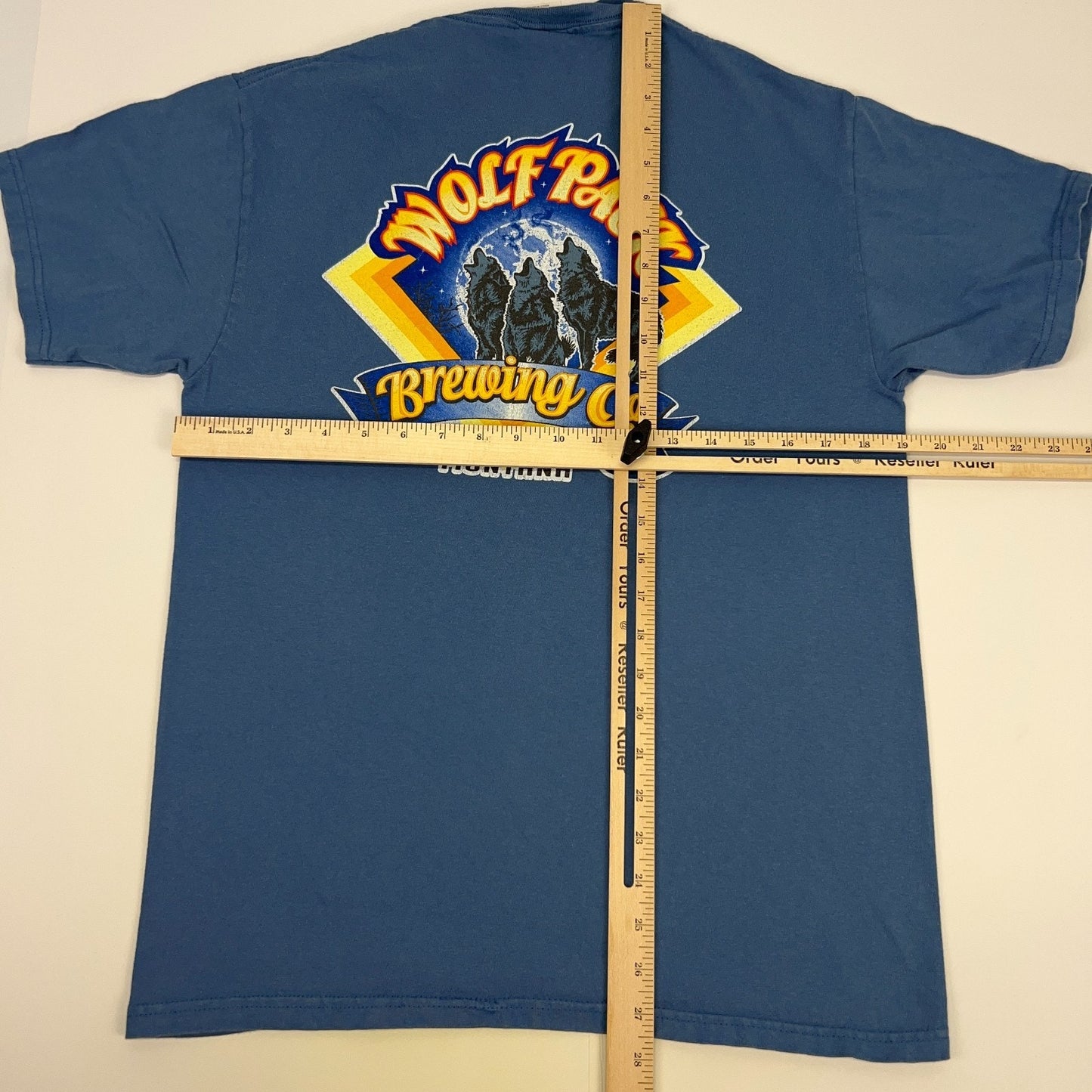 Vintage Y2Ks Wolf Pack Brewing Co T Shirt Yellowstone Montana Beer Blue M Medium