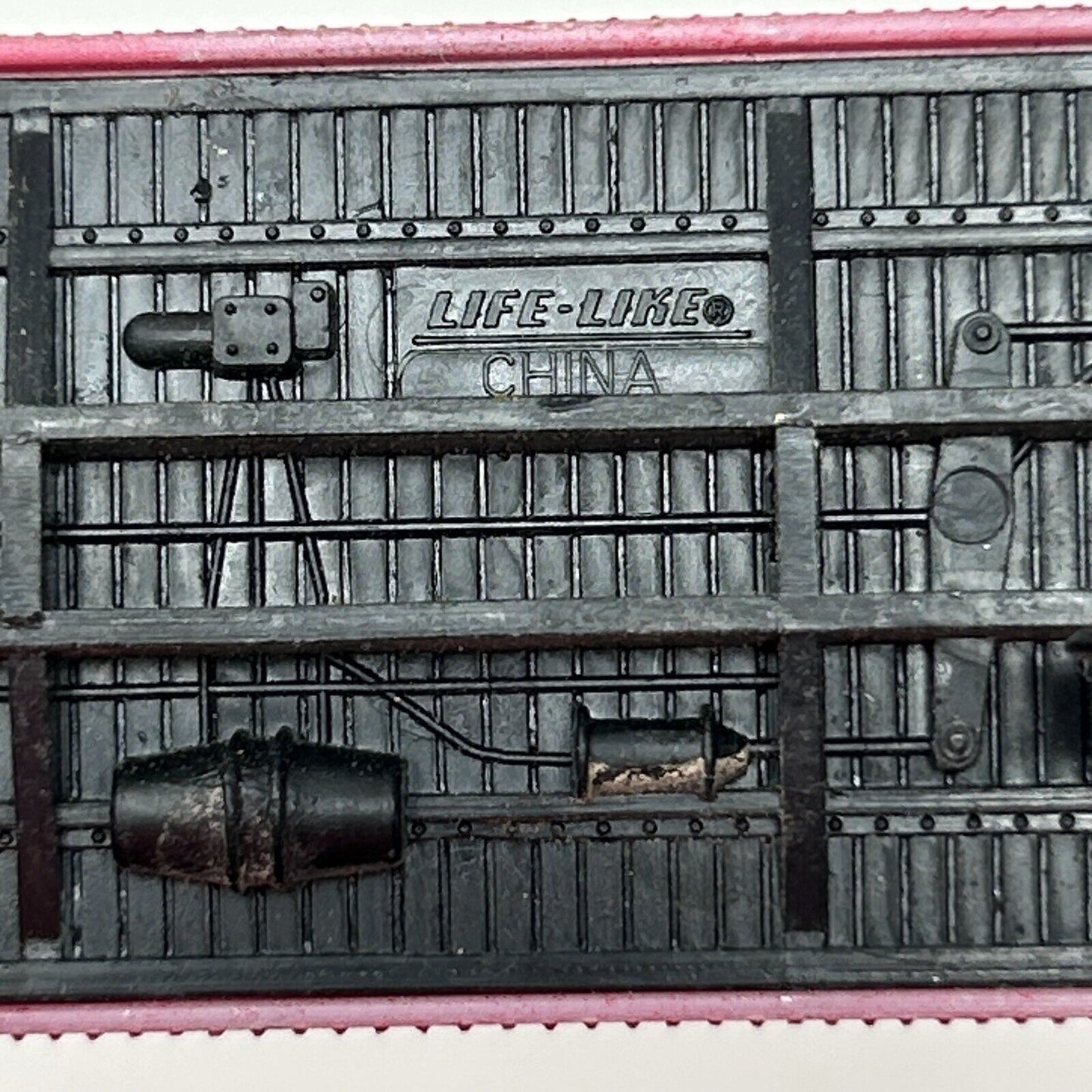 Life Like Red Caboose HO Gauge Santa Fe ATSF Scale Model Train Railway Railroad