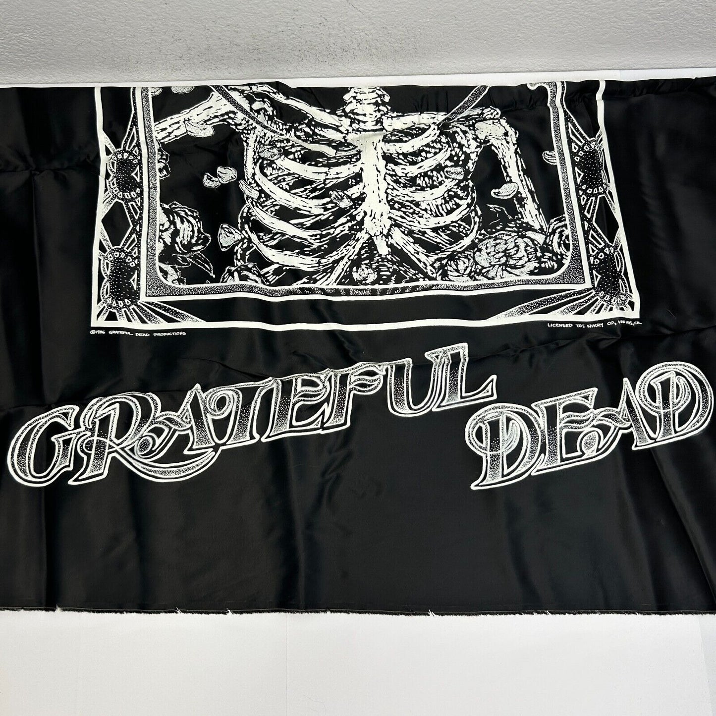Nikry Co Vintage Grateful Dead Flag Black 3x5 Feet Front View