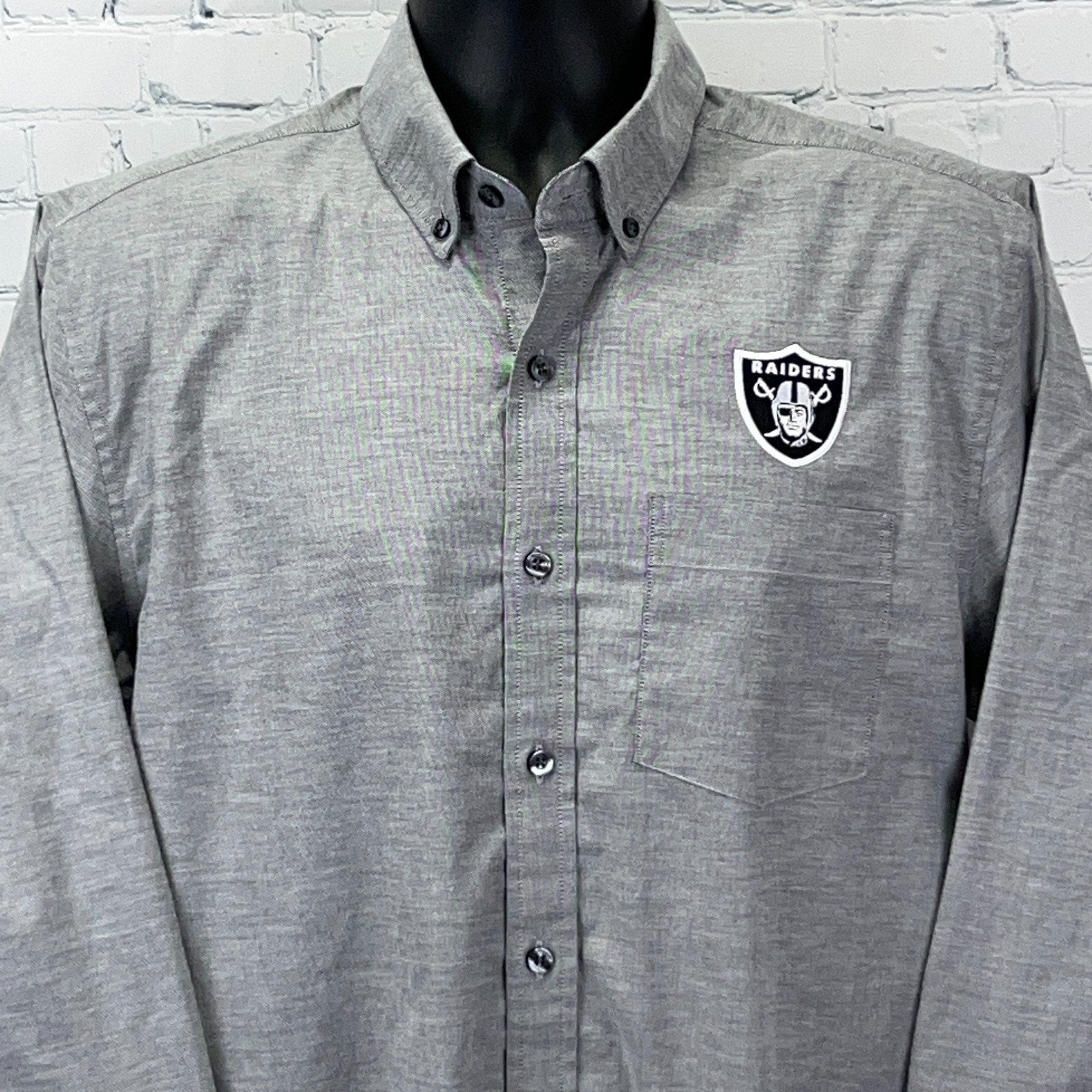 Las Vegas Raiders Button Front Shirt Gray NFL Long Sleeve Cutter & Buck M Medium