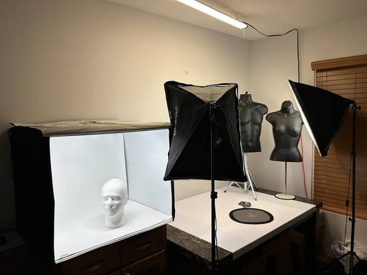 Best Photography Setup for Resellers featuring lighting, backdrops, and mannequins for high-quality clothing photos.