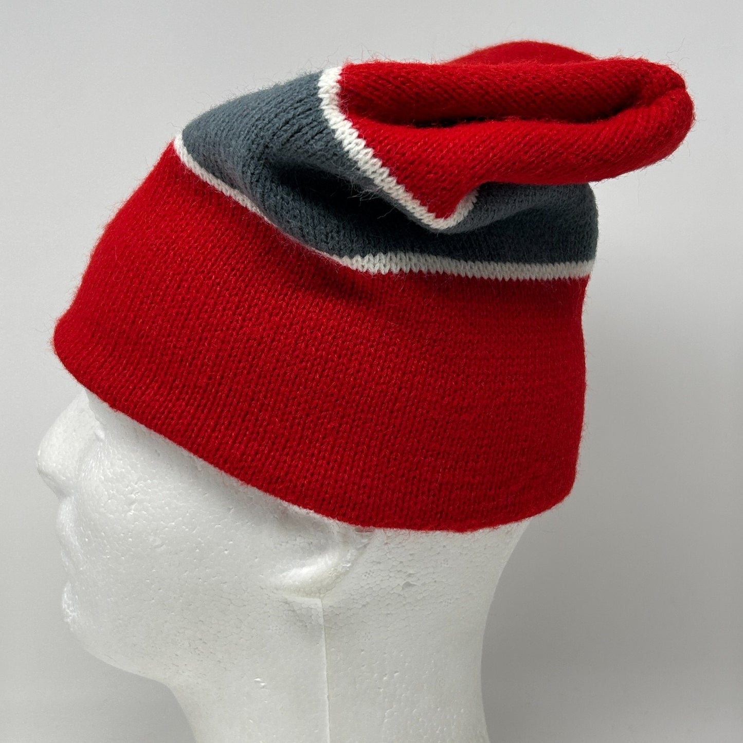 Vintage 80s Beanie Winter Hat Toque Skier Skiing Snowboarding Snowboarder Red