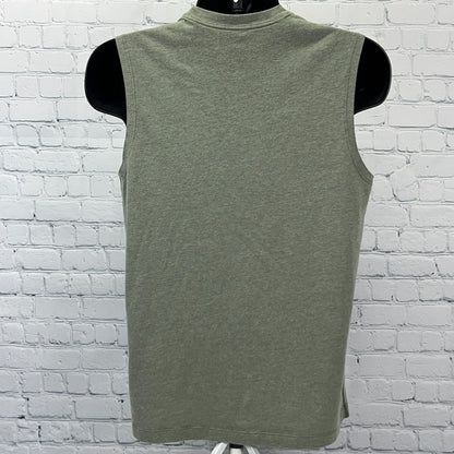 The North Face Day Three Tank Top M Medium Green Sleeveless T Shirt Flashdry Tee