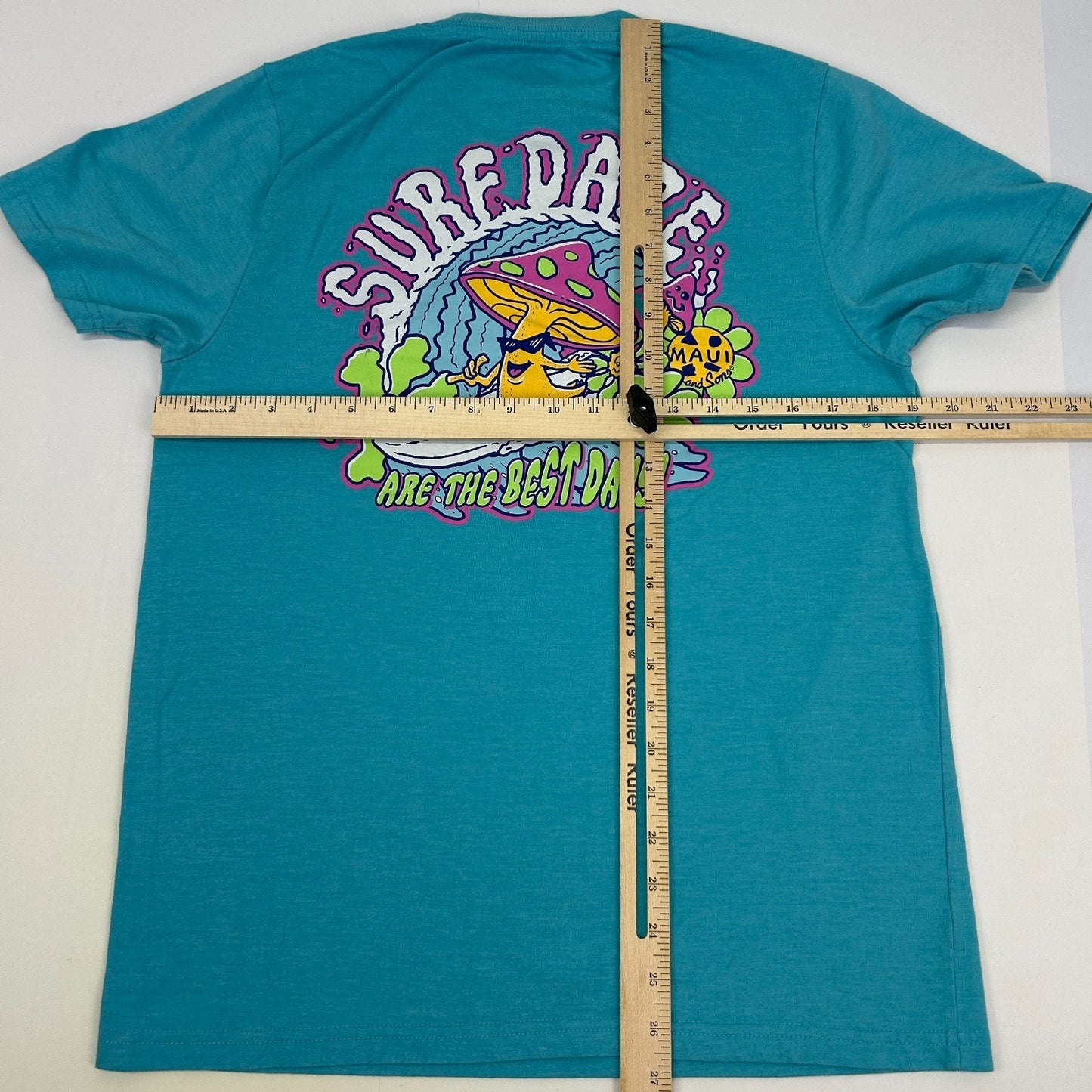 Maui and Sons Surf Daze Best Days T Shirt Mushrooms Surfer Surfing Blue M Medium