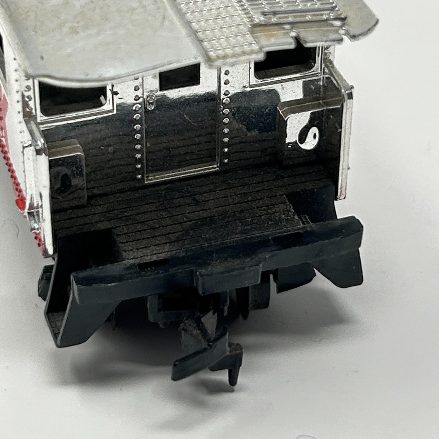 Silver Streak Caboose HO Gauge Scale Model Train Railway Railroad Tyco