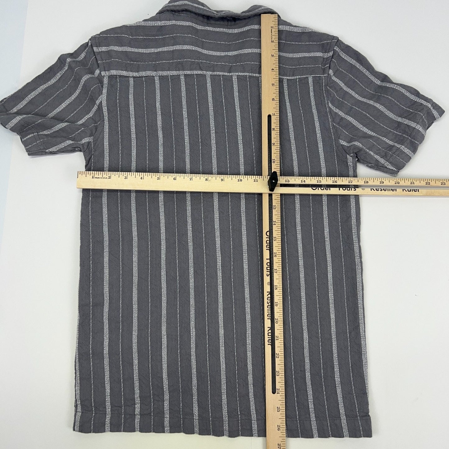 Element Skateboards Shirt S Small Gray Stripe Cotton Short Sleeve Button Front