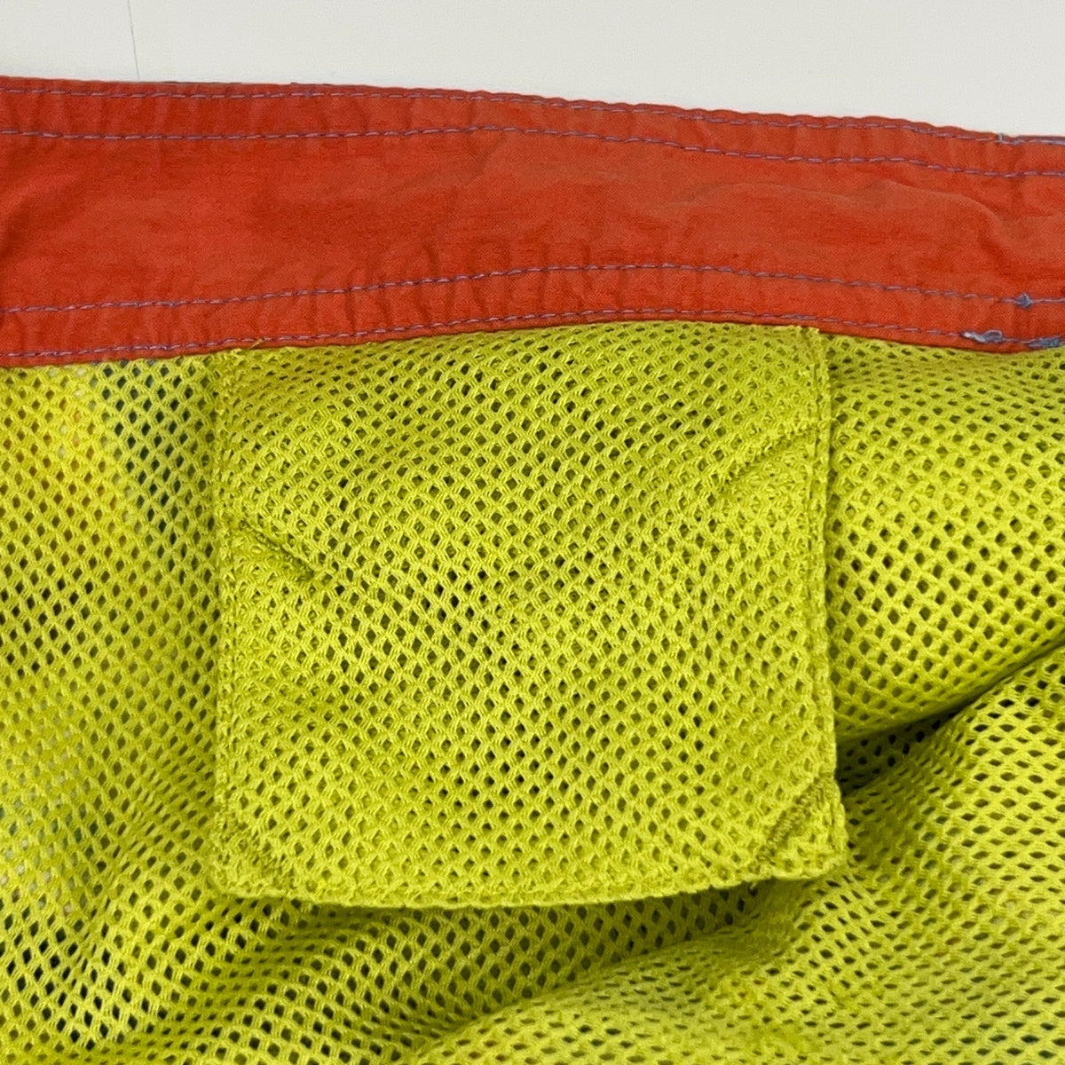 Tommy Bahama Relax Swim Trunks M Medium Blue Postcard Print Board Shorts Lined - Neon Vintage