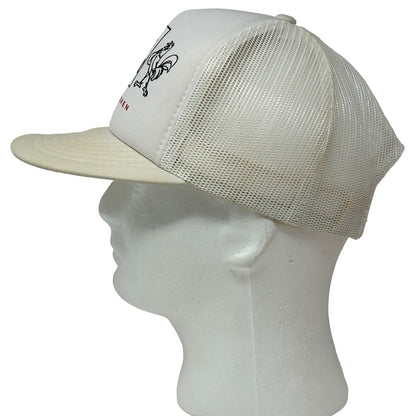 Gorra de béisbol blanca con cierre trasero de la marca The Pantry Fried Chicken de los años 80