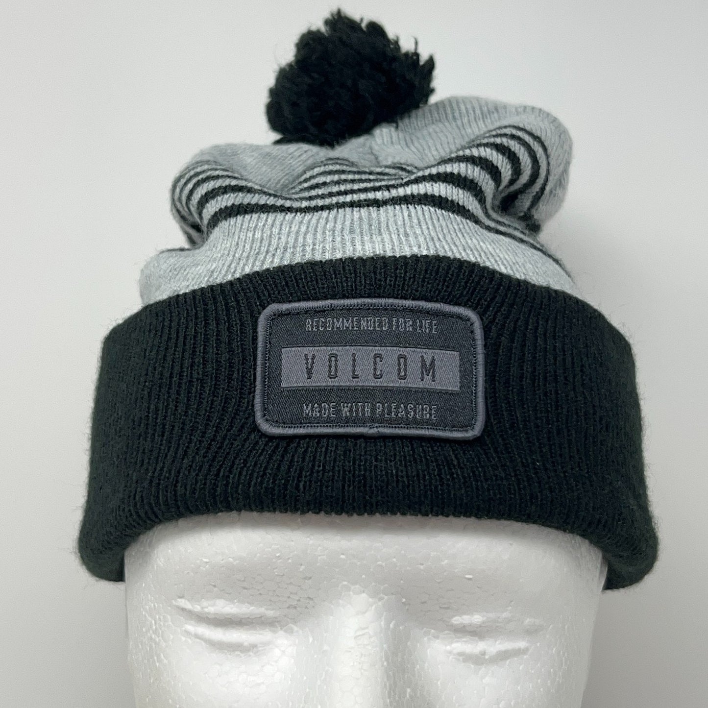 Volcom Cuffed Pom Pom Powder Beanie Toque Winter Hat Gray Snowboarding Skater