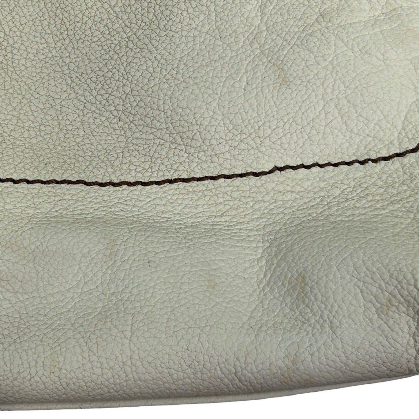 Bolso bandolera grande de piel granulada Keely de Fossil en color blanco hueso para mujer