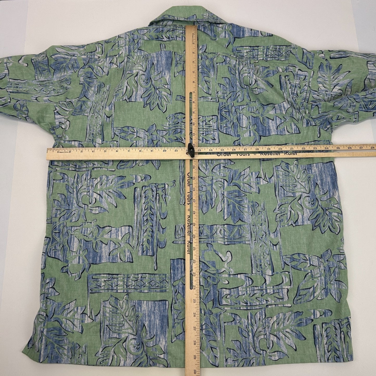 Go Barefoot Hawaiian Button Front Camp Shirt Reverse Print USA Green L Large