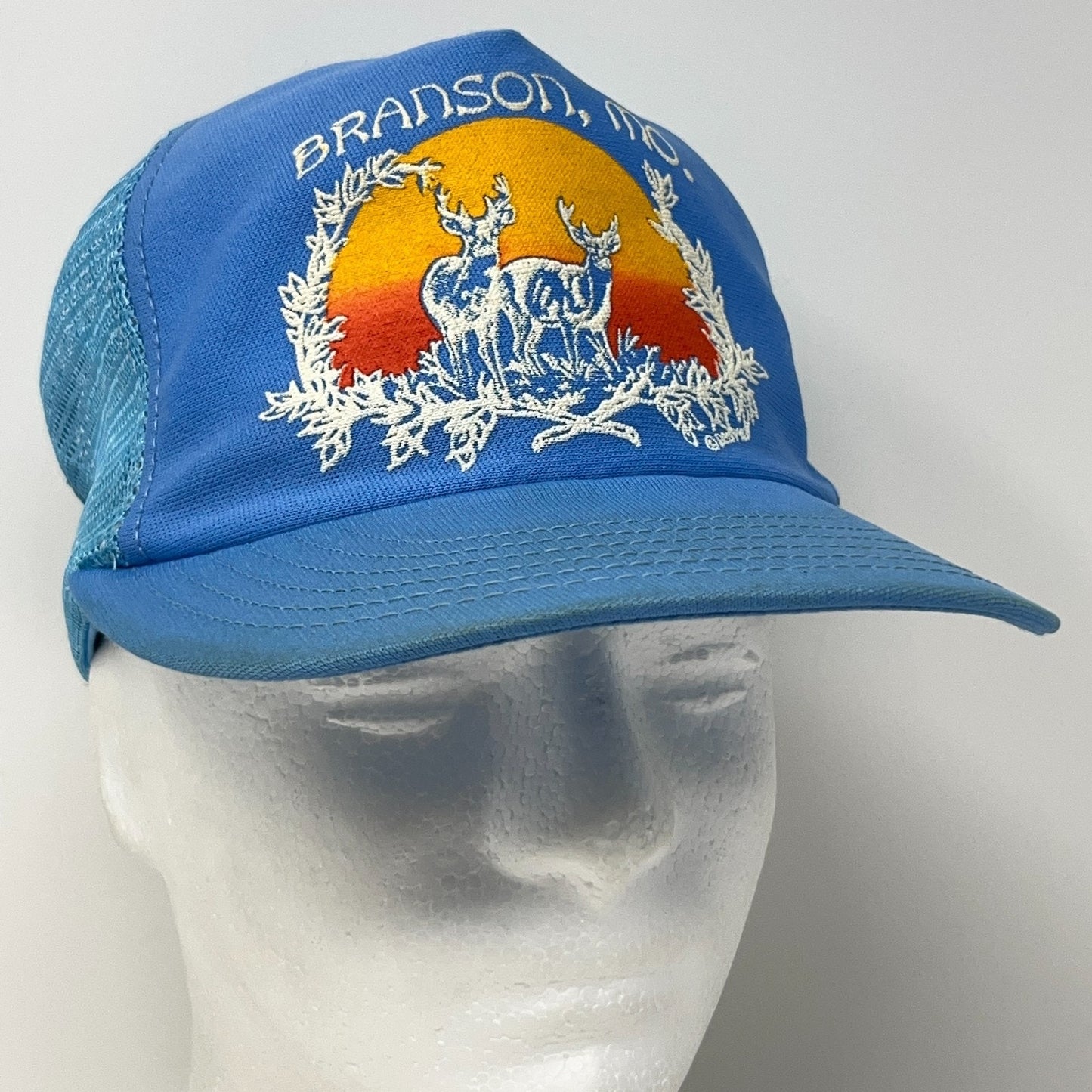 Vintage 80s Branson Missouri Trucker Hat Baseball Cap Hunting Blue Mesh Snapback