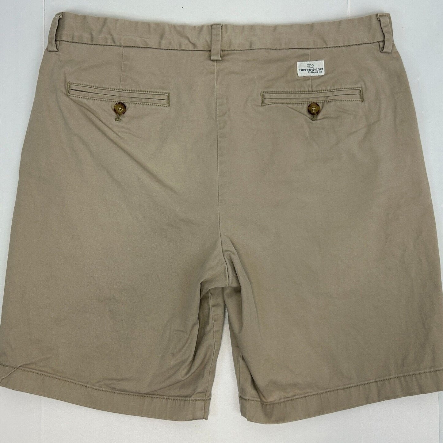 Pantalones cortos chinos elásticos de 23 cm para hombre de Vineyard Vines, talla 33, color caqui y beige, 1H0462