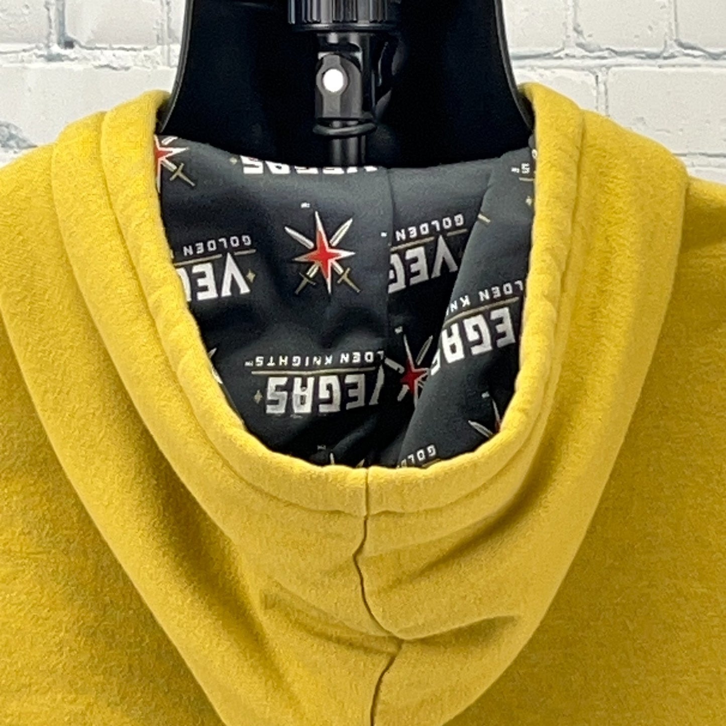 Las Vegas Golden Knights Hoodie Hooded Sweatshirt NHL Hockey Yellow S Small