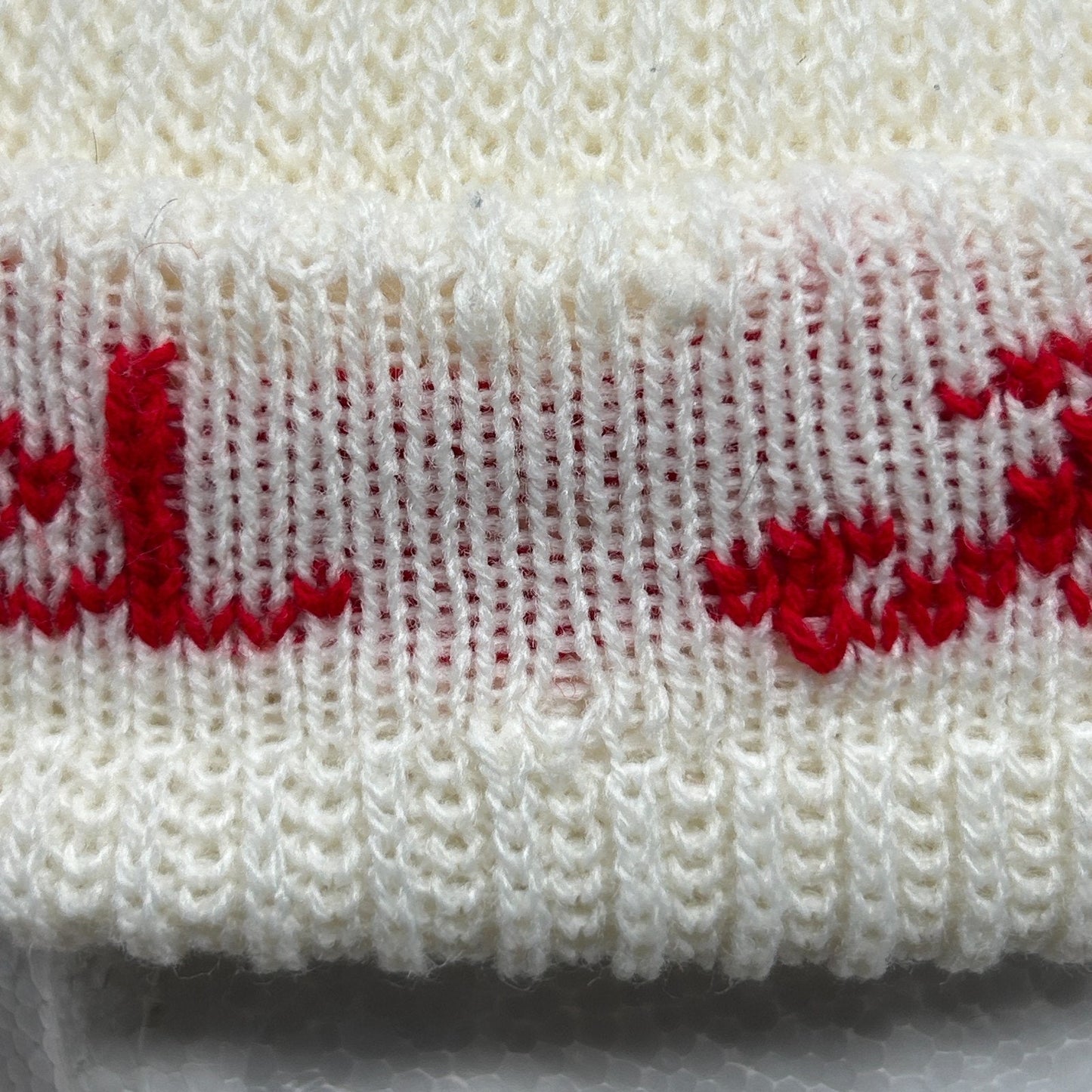 Vintage Carling Black Label Beer Cuffed Pom Pom Beanie Toque Winter Hat White