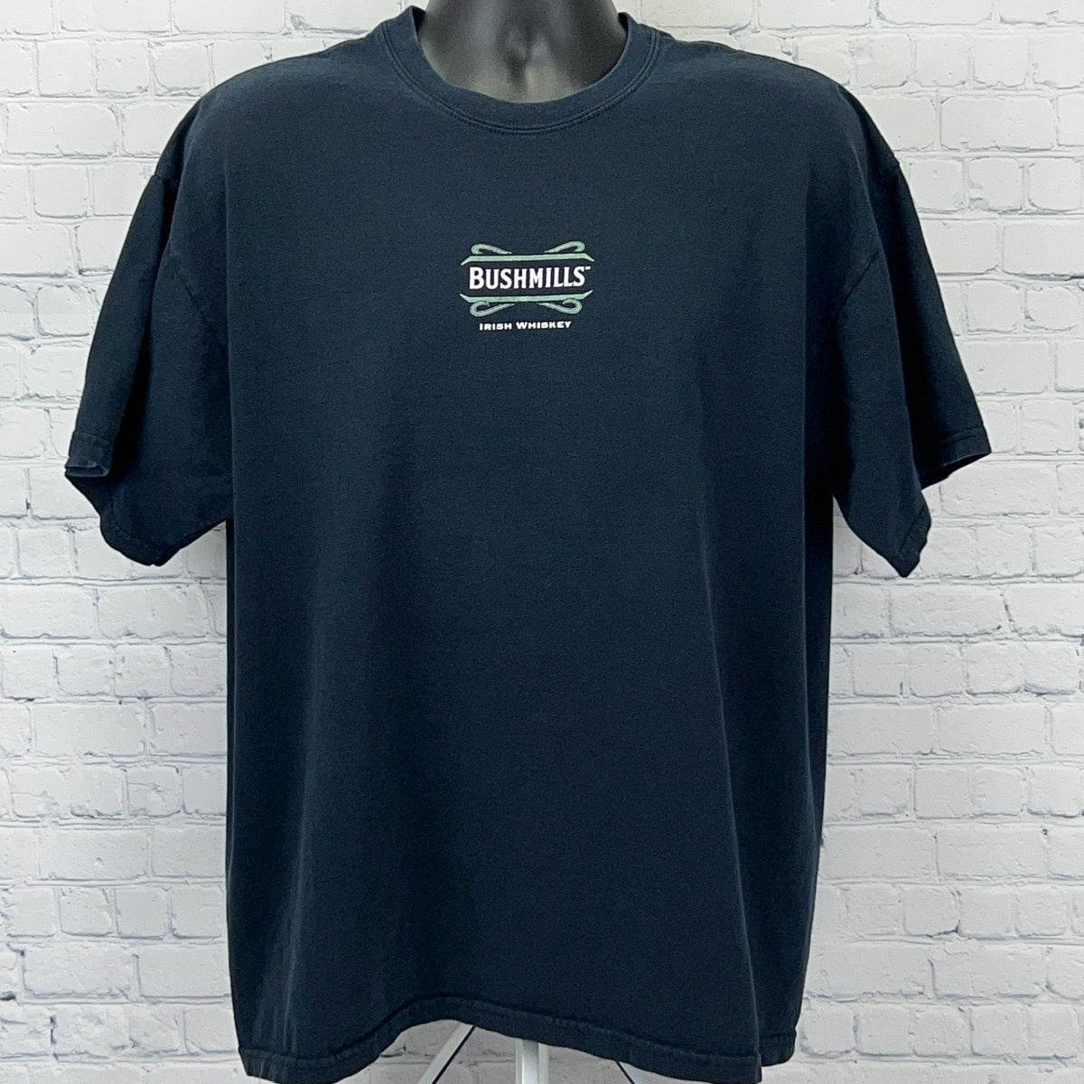 Bushmills Irish Whiskey T Shirt XL X-Large Black Funny Crew Drinking Bar Tee
