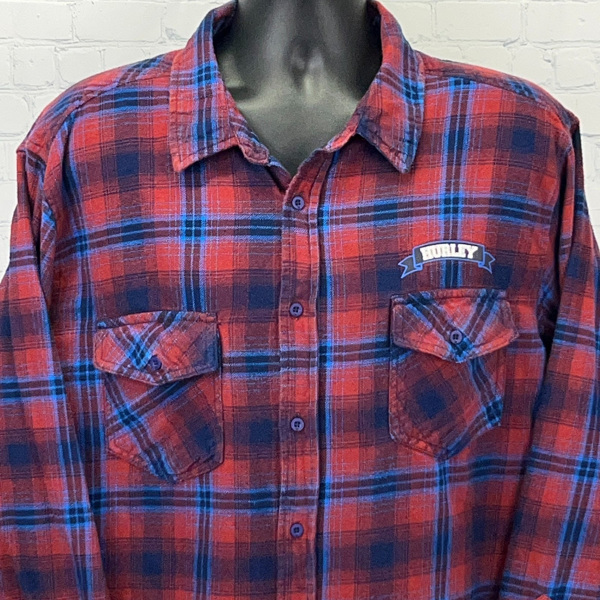 Hurley Flannel Shirt XL X-Large Red Blue Plaid Button Front Cotton Surfer Skater