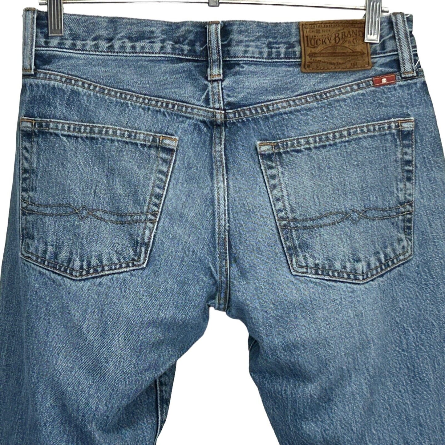 Pantalones vaqueros Lucky Brand 221 de pierna recta para hombre, 29 x 32, denim azul desgastado con efecto bigote