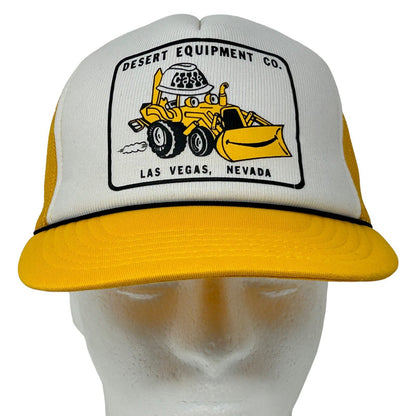 Gorra de béisbol de malla con diseño de bulldozer amarilla estilo camionero vintage de los años 90 de Desert Equipment Co.