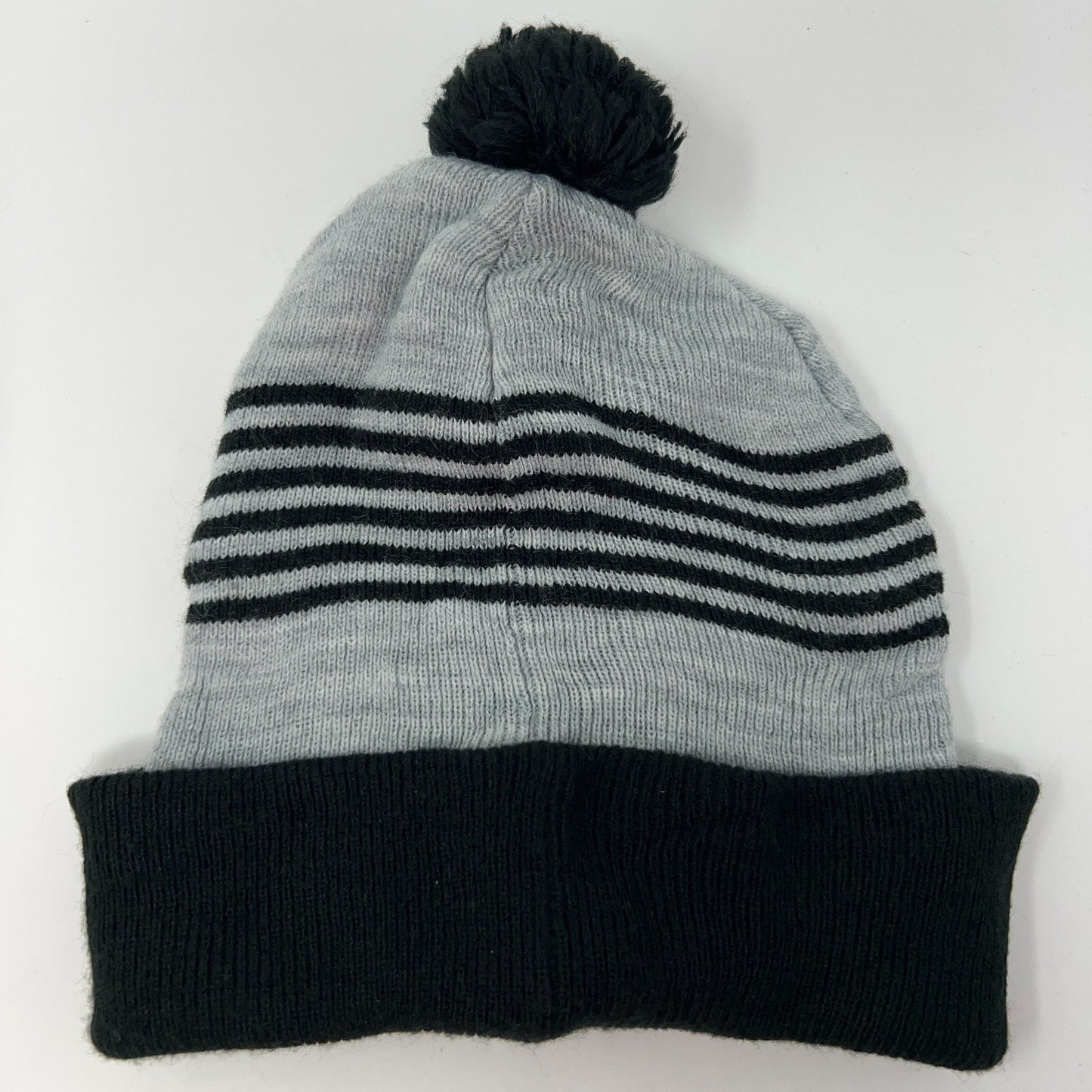 Volcom Cuffed Pom Pom Powder Beanie Toque Winter Hat Gray Snowboarding Skater