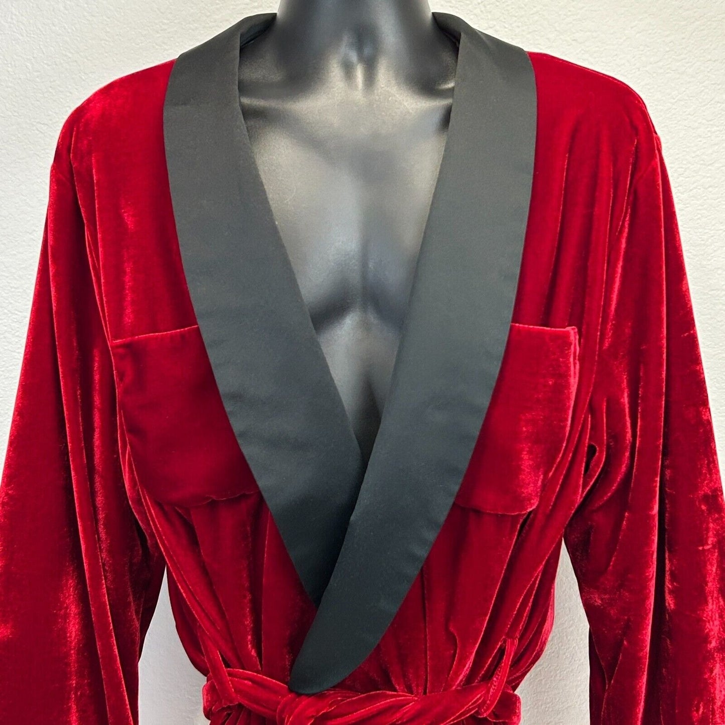 Playboy Smoking Jacket Robe Mens OSFM Velvet Velour Bunny Costume Official Red