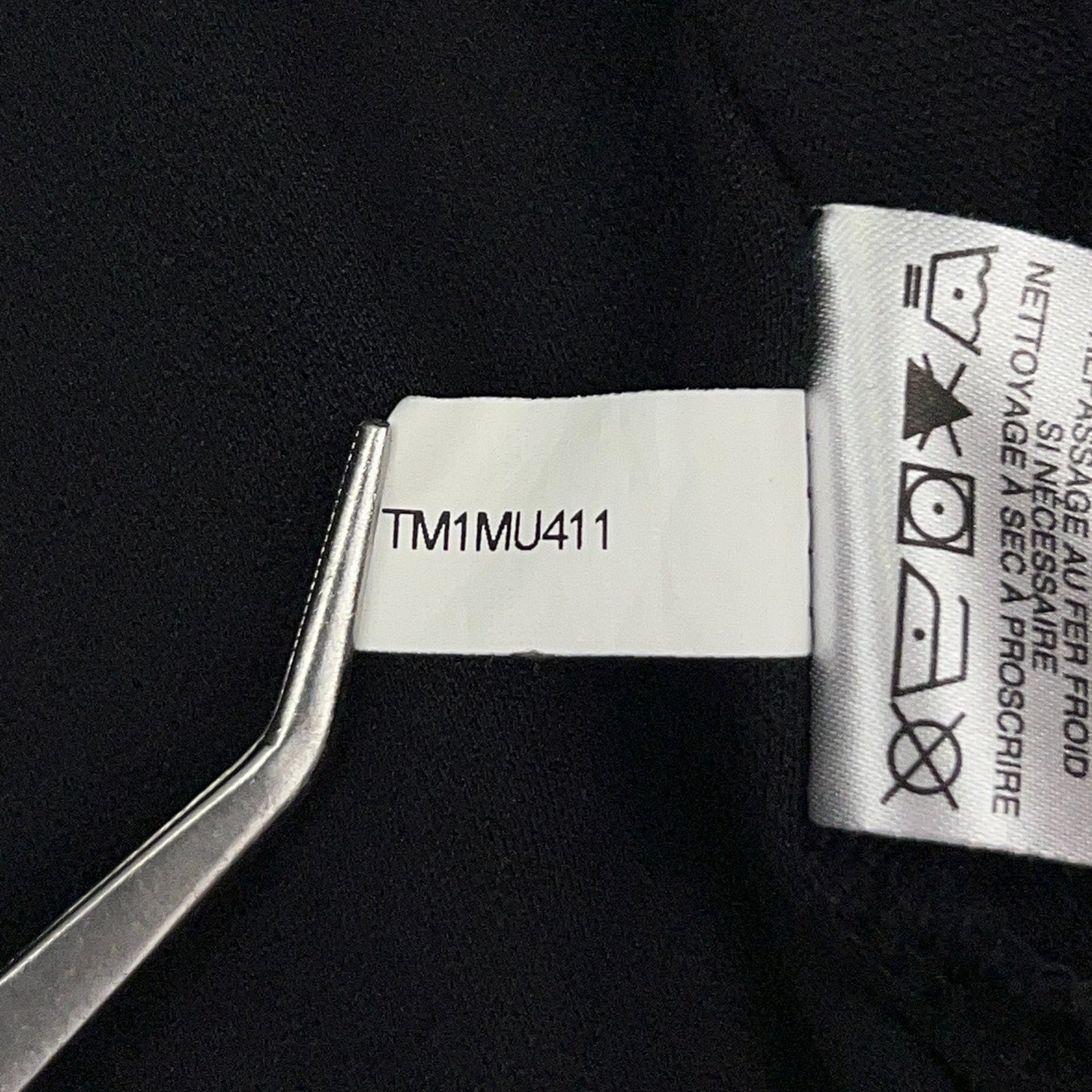Travis Mathew Oceanside PENTA Polo Shirt Black Short Sleeve Mens M Medium