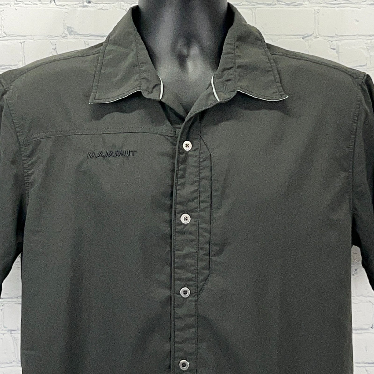 Mammut Tempest Button Front Shirt Mens L Large Green Short Sleeve Hiker Hiking