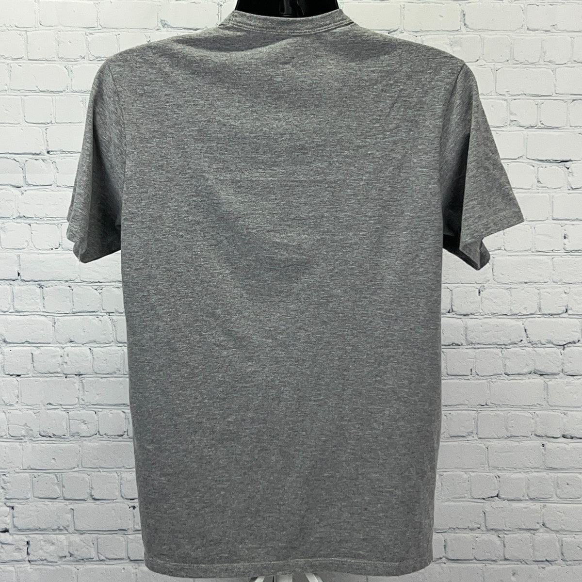 Las Vegas Raiders Embroidered Logo T Shirt M Medium Gray Short Sleeve 47 Brand