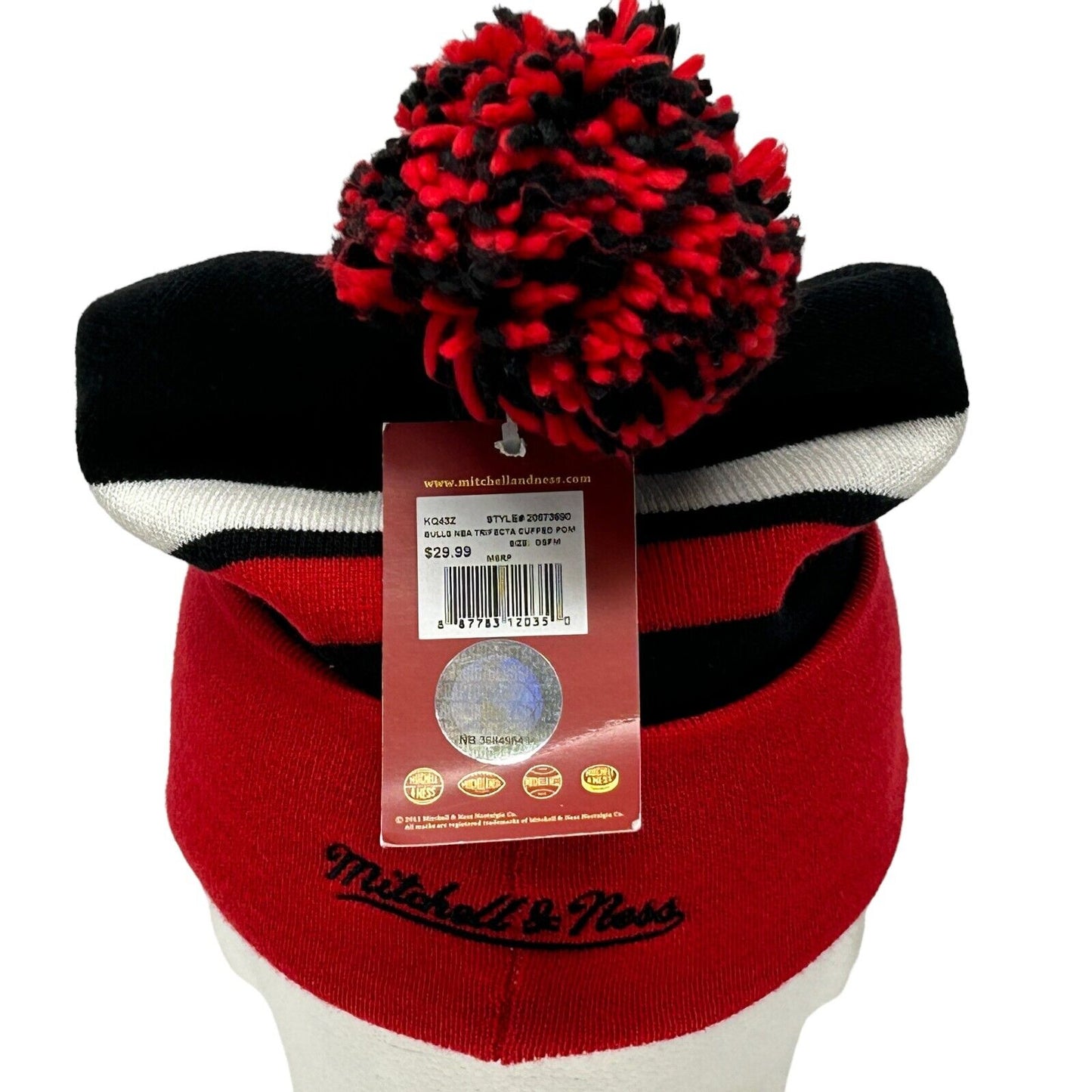 Chicago Bulls Pom Pom Beanie Cuffed Toque Hat NBA Mitchell & Ness Red Black New