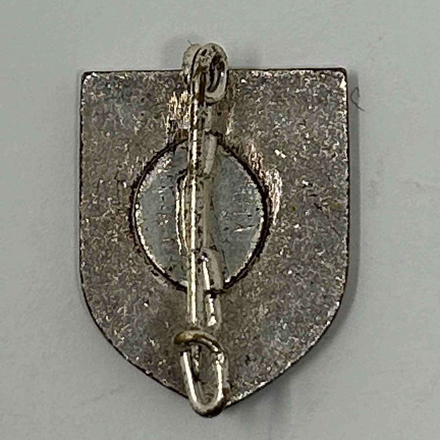 Vintage USA American Flag Shield Hat Lapel Pin Pinback United States of America