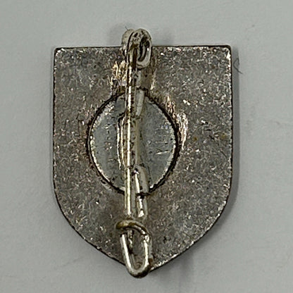 Vintage USA American Flag Shield Hat Lapel Pin Pinback United States of America