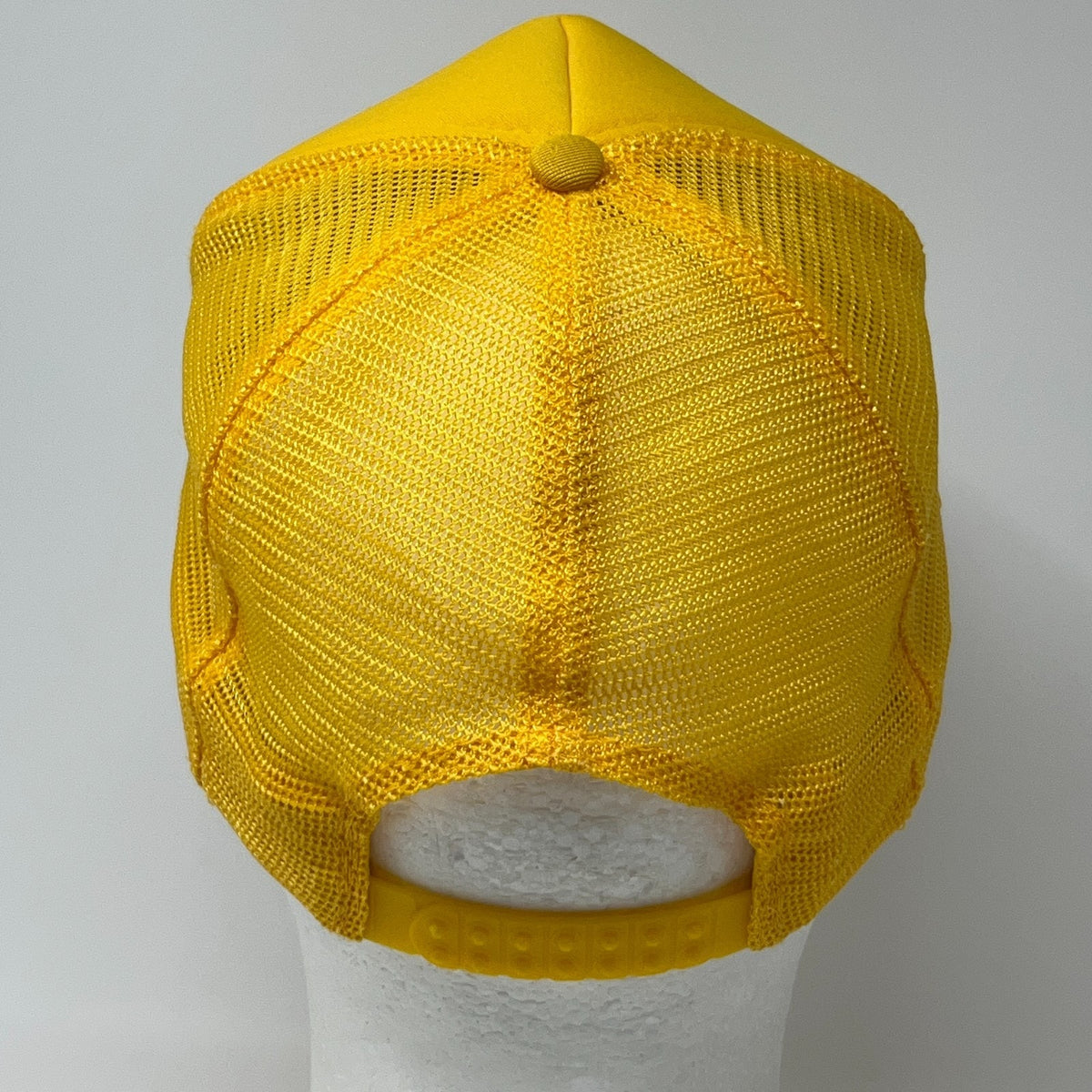 Vintage Las Vegas Nevada Yellow Trucker Hat Baseball Cap Mesh Snapback Souvenir