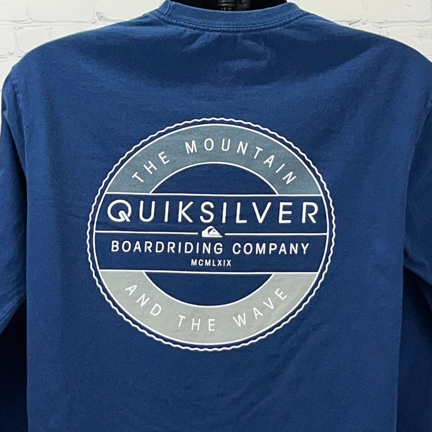 Quiksilver Long Sleeve T Shirt Blue Mountain Wave Logo L Large Regular Fit