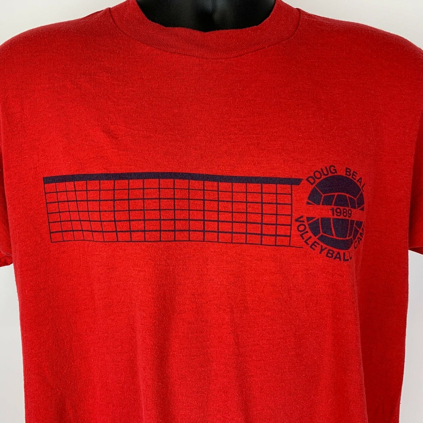 Camiseta vintage de los años 80 del campamento de voleibol de Doug Beal, de gran tamaño, ¿puedes cavarla? Fabricada en EE. UU.