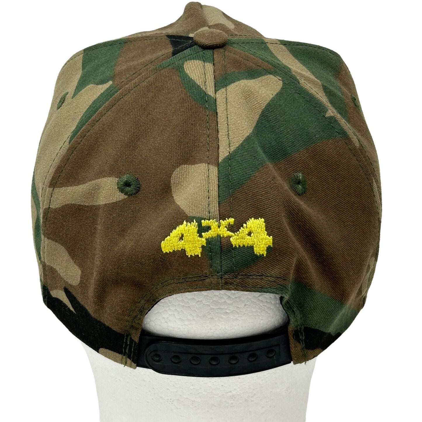 Gorra de béisbol con visera ajustable y estampado de camuflaje verde de los años 80 con la marca Quaker State 4x4 Truck