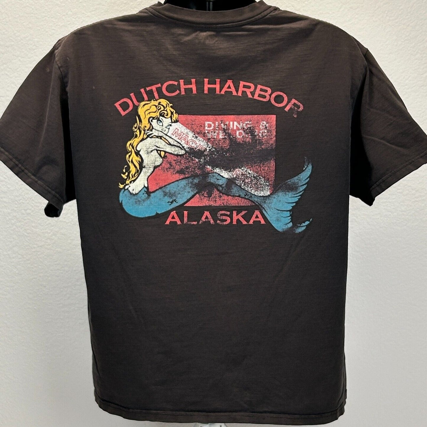 Distressed Dutch Harbor Alaska T Shirt Mens Large Diving Welding Tee Black