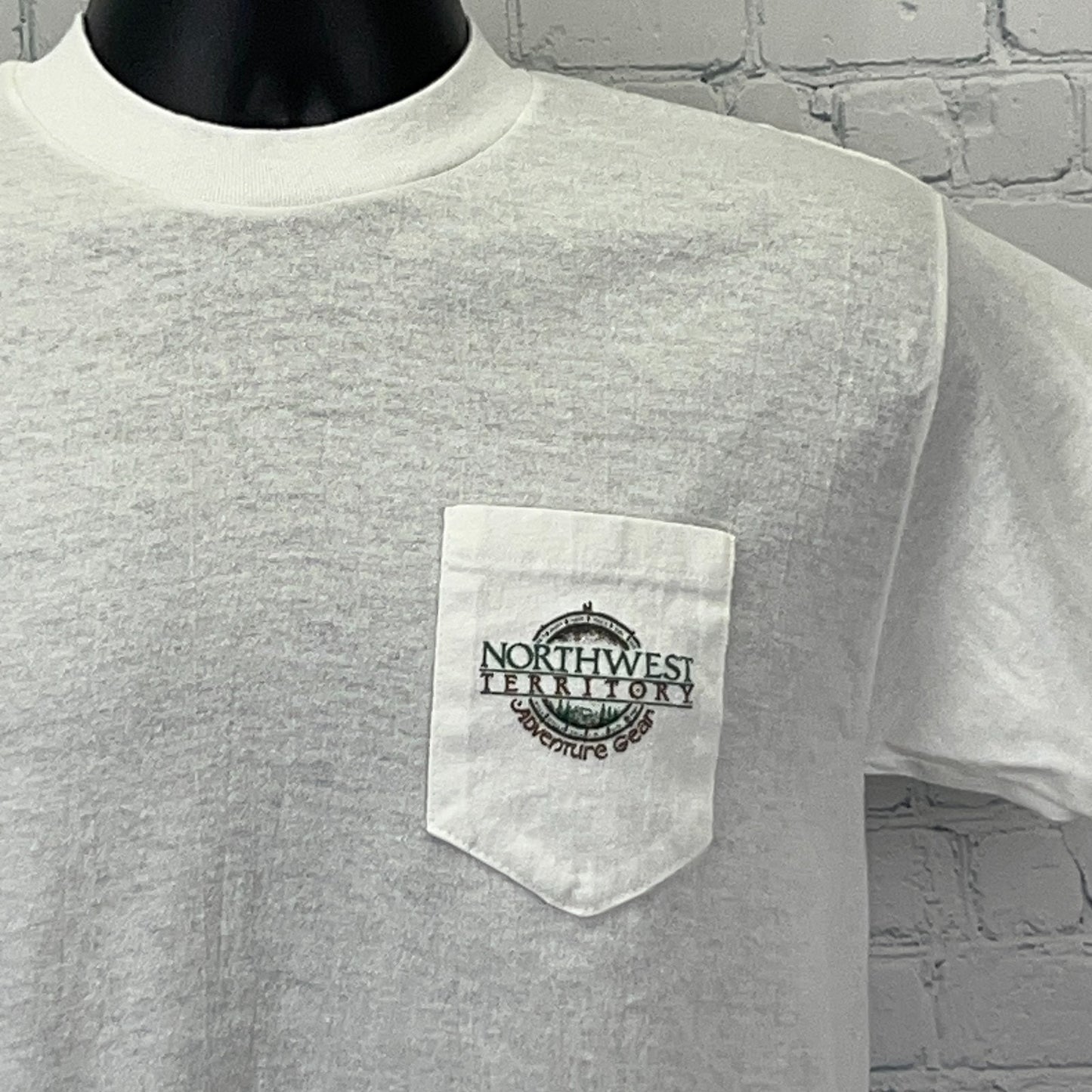 Vintage 90s Northwest Territory Adventure Gear T Shirt Bald Eagle White M Medium