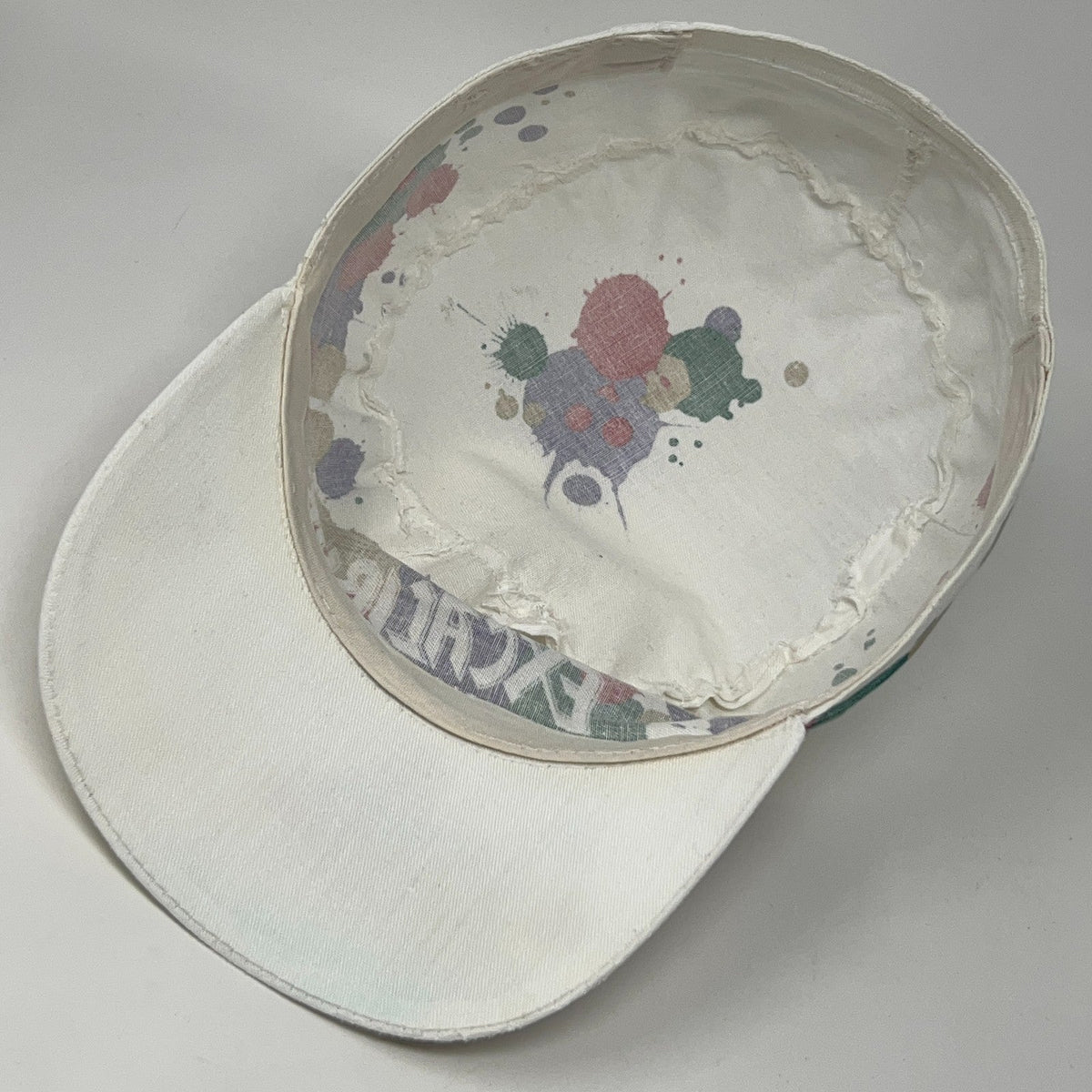 Vintage 90s Excalibur Casino Las Vegas Painters Hat Cap Paint Splash White 7 3/8