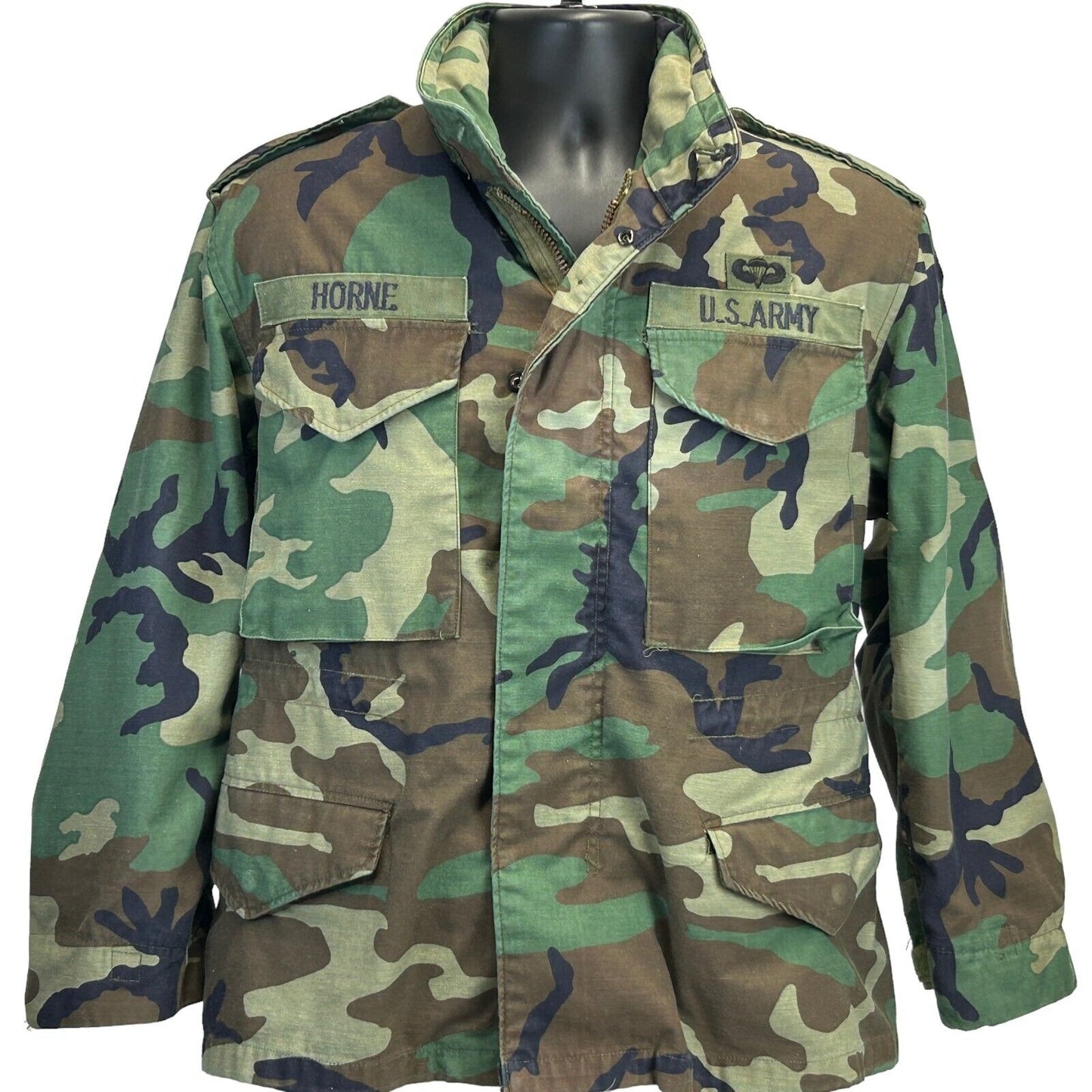 Abrigo de campo con capucha de paracaidista del ejército de EE. UU. vintage para hombre, pequeño, corto, camuflaje verde