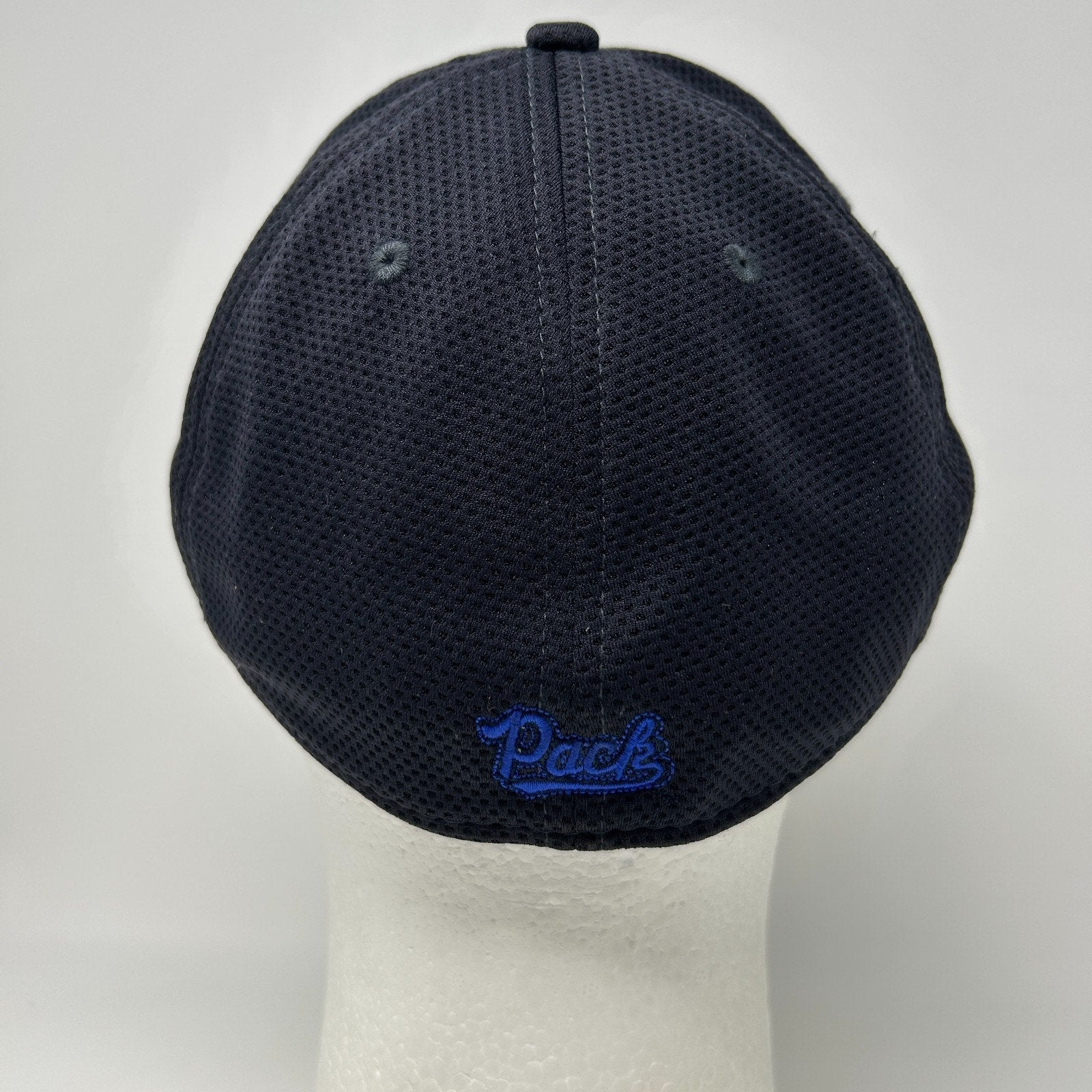UNR Wolf Pack Hat Baseball Cap Nevada Reno 6 Panel New Era Blue Flex Fitted L-XL - Neon Vintage