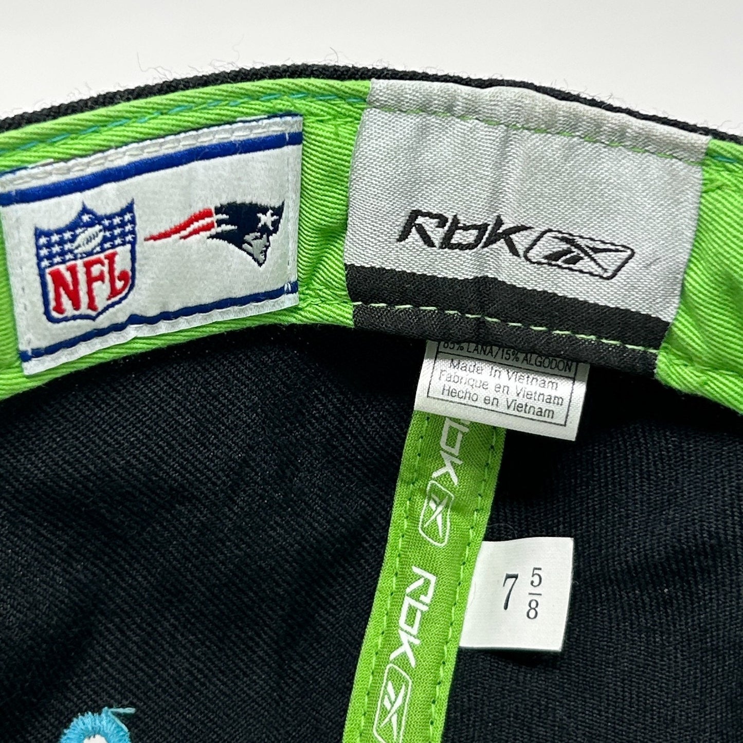 New England Patriots Hat Baseball Cap UFO Alien Space Reebok Blue Fitted 7 5/8