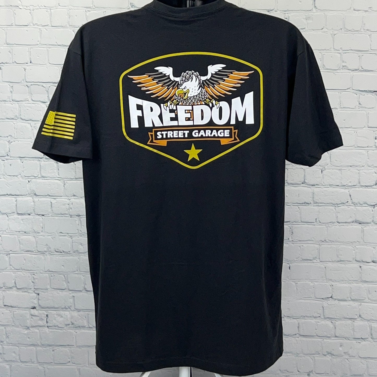 Freedom Street Garage T Shirt L Large Black Patriotic Cars FSG Short Sleeve Tee
